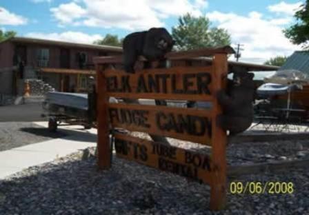 Budget Host Elk Antler Inn Термополис Екстериор снимка